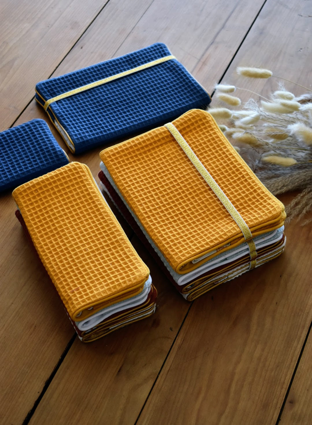 Carnet de santé & Livret de famille Moutarde